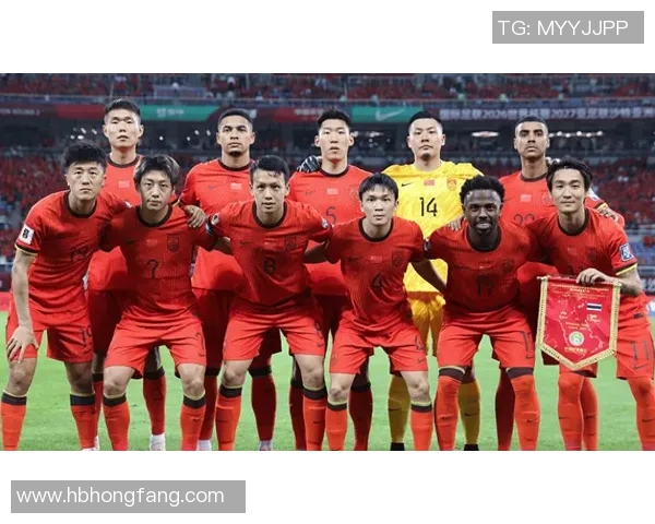 多位国际球星纷纷签约中国足球队 引发全球关注与讨论